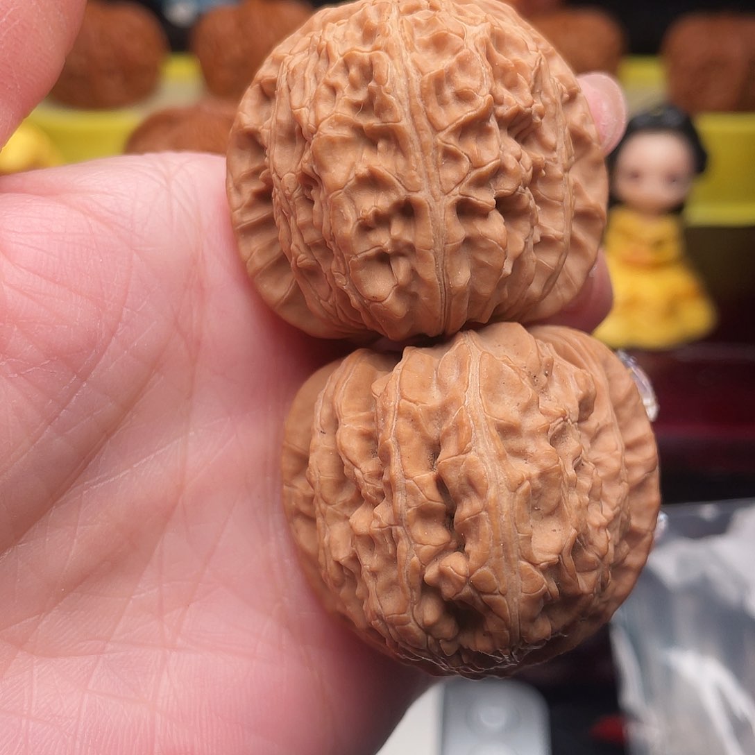 文玩核桃吊坠滕****产39全品三角白