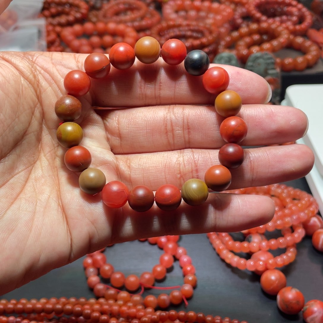 南红玛瑙手链未镶嵌
