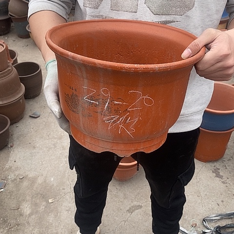 紫砂中国宜兴紫砂花盆，