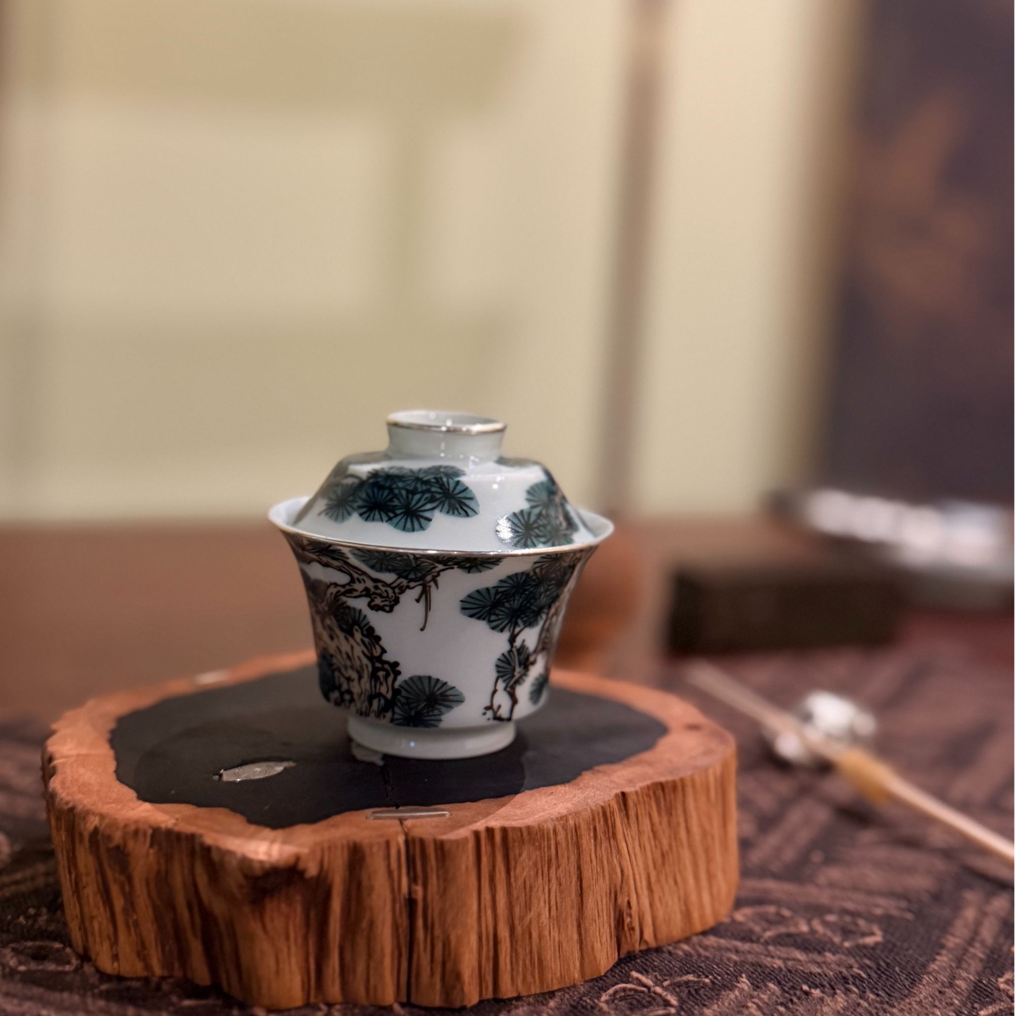 景沐森 双包银满工纯手松枝满庭竹节型小盖碗 