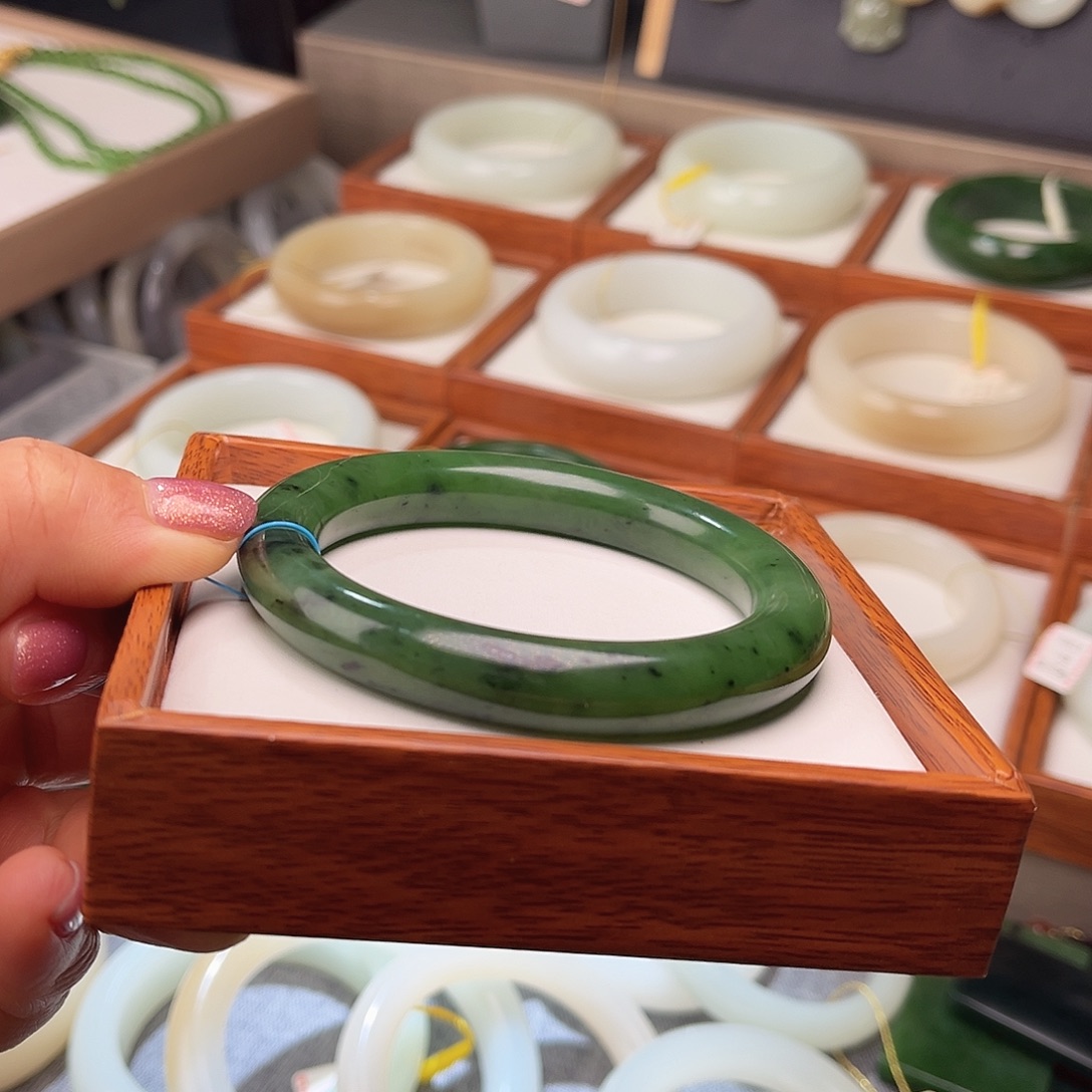 和田玉未镶嵌手镯58.3