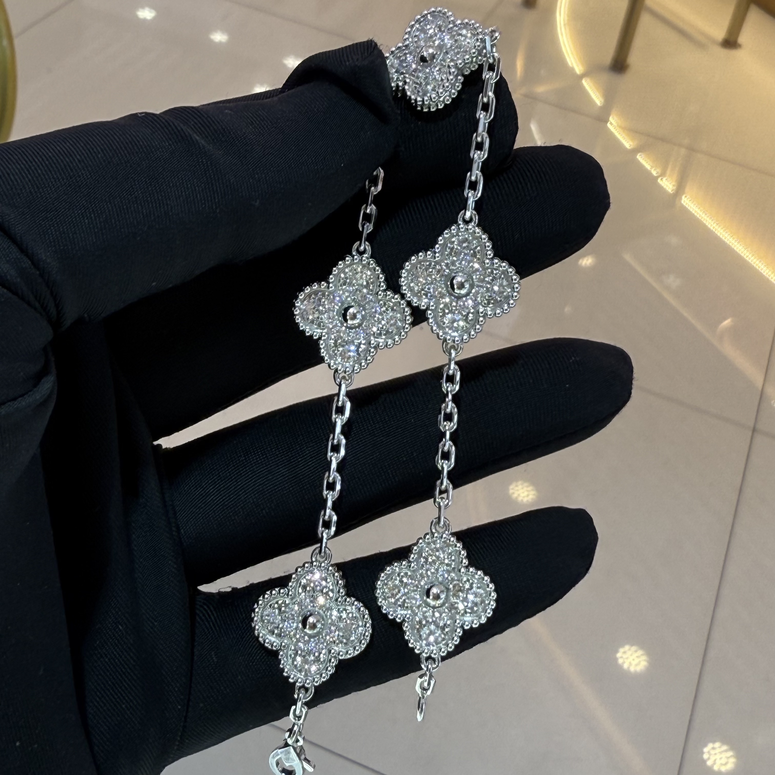 【金诚珠宝】 满钻草手链k白~15克左右 48h鉴赏期