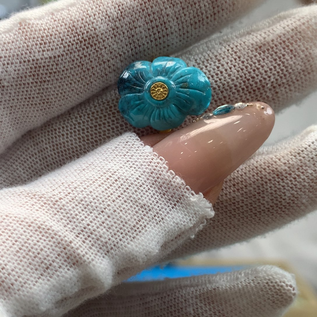 绿松石未镶嵌挂件