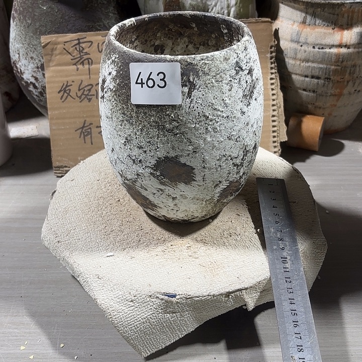 陶摆件高17，口10，有孔，463