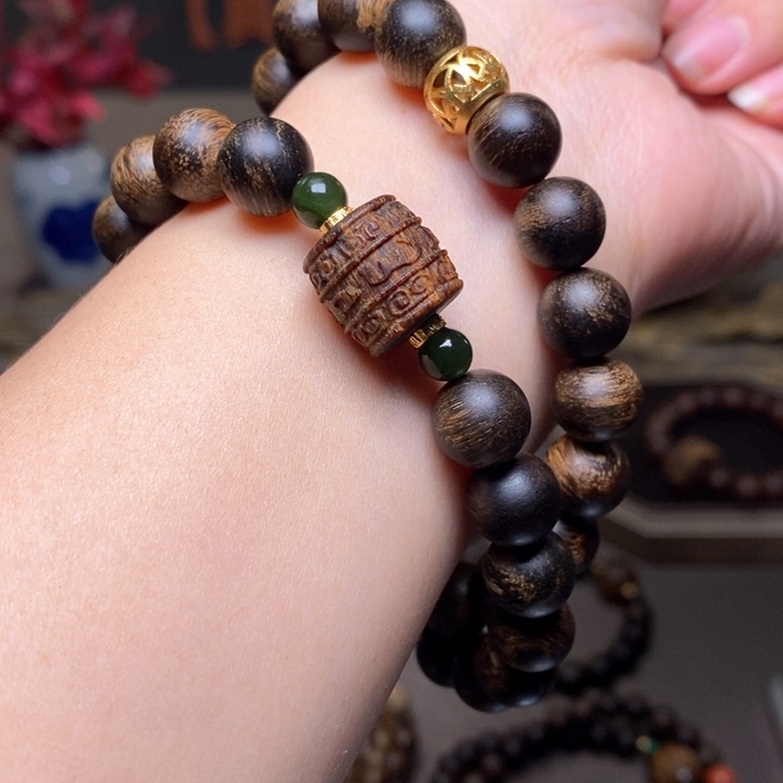 沉香手串越南瘤疤富森红土1.0➕白棋沉香木雕设计