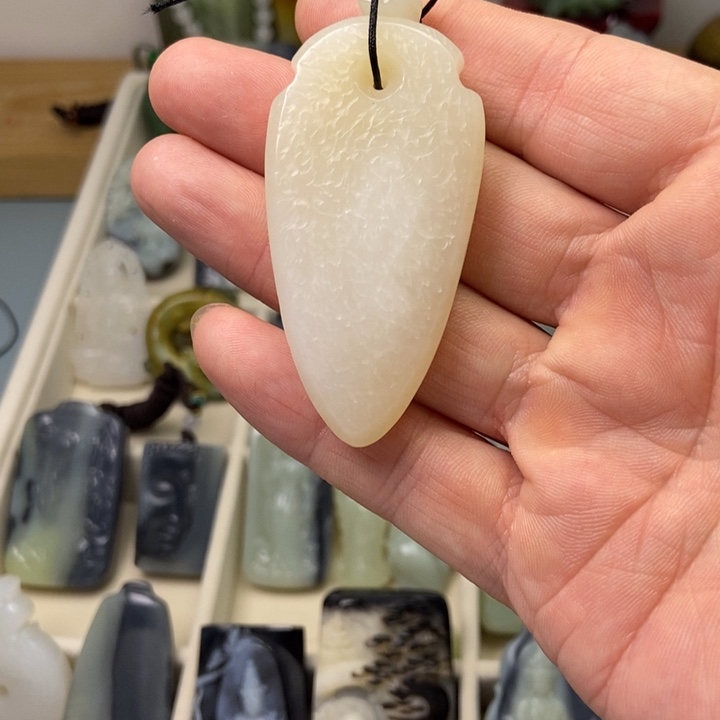颈饰未镶嵌和田玉11