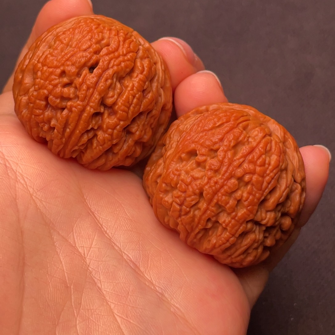 文玩核桃把件秦岭野生