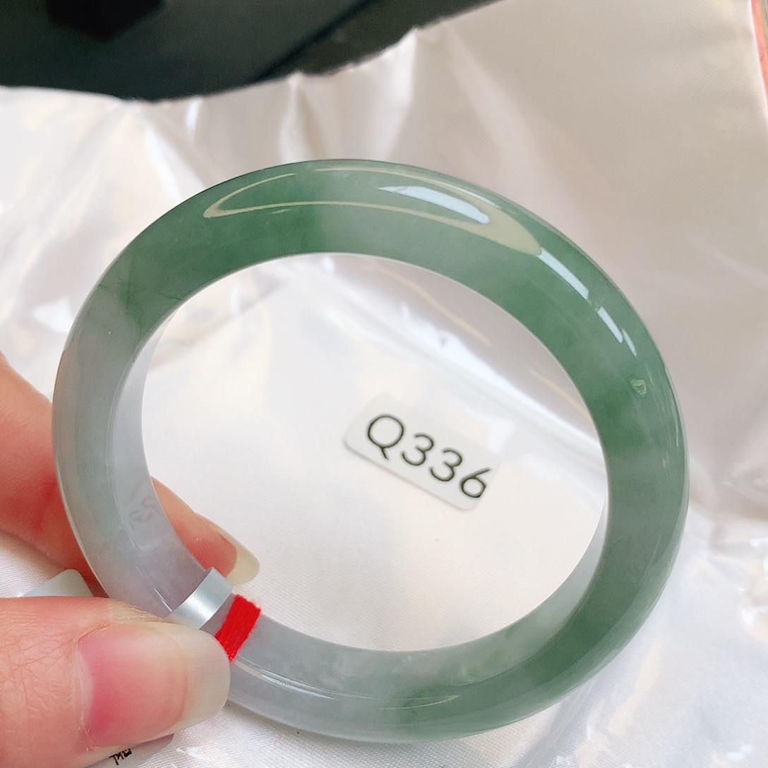 【闪购商品】翡翠手镯未镶嵌缅甸天然a货翡翠