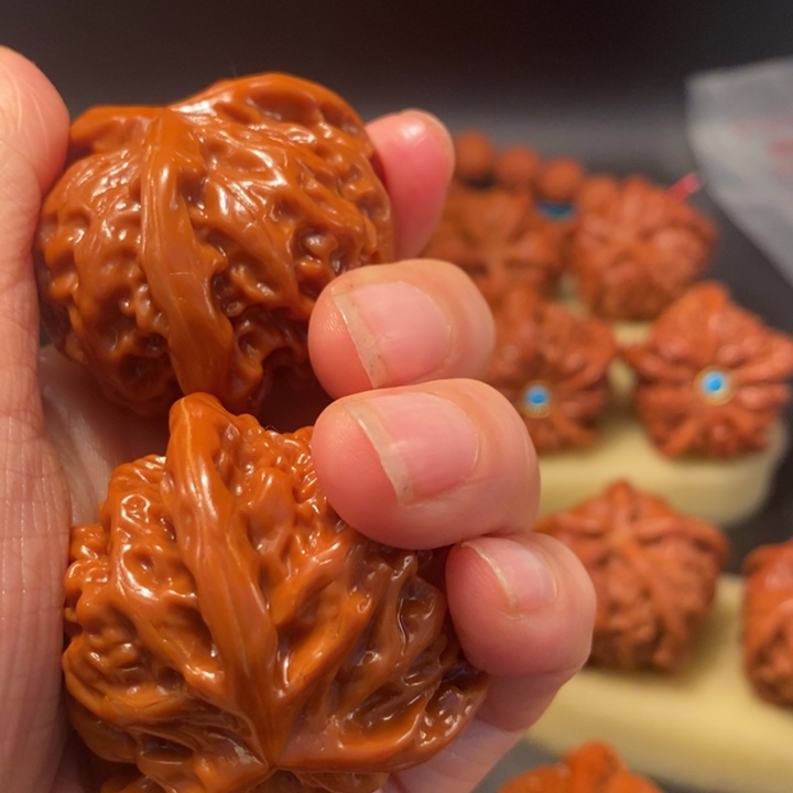 谷***复吊坠猴头核桃工艺核桃