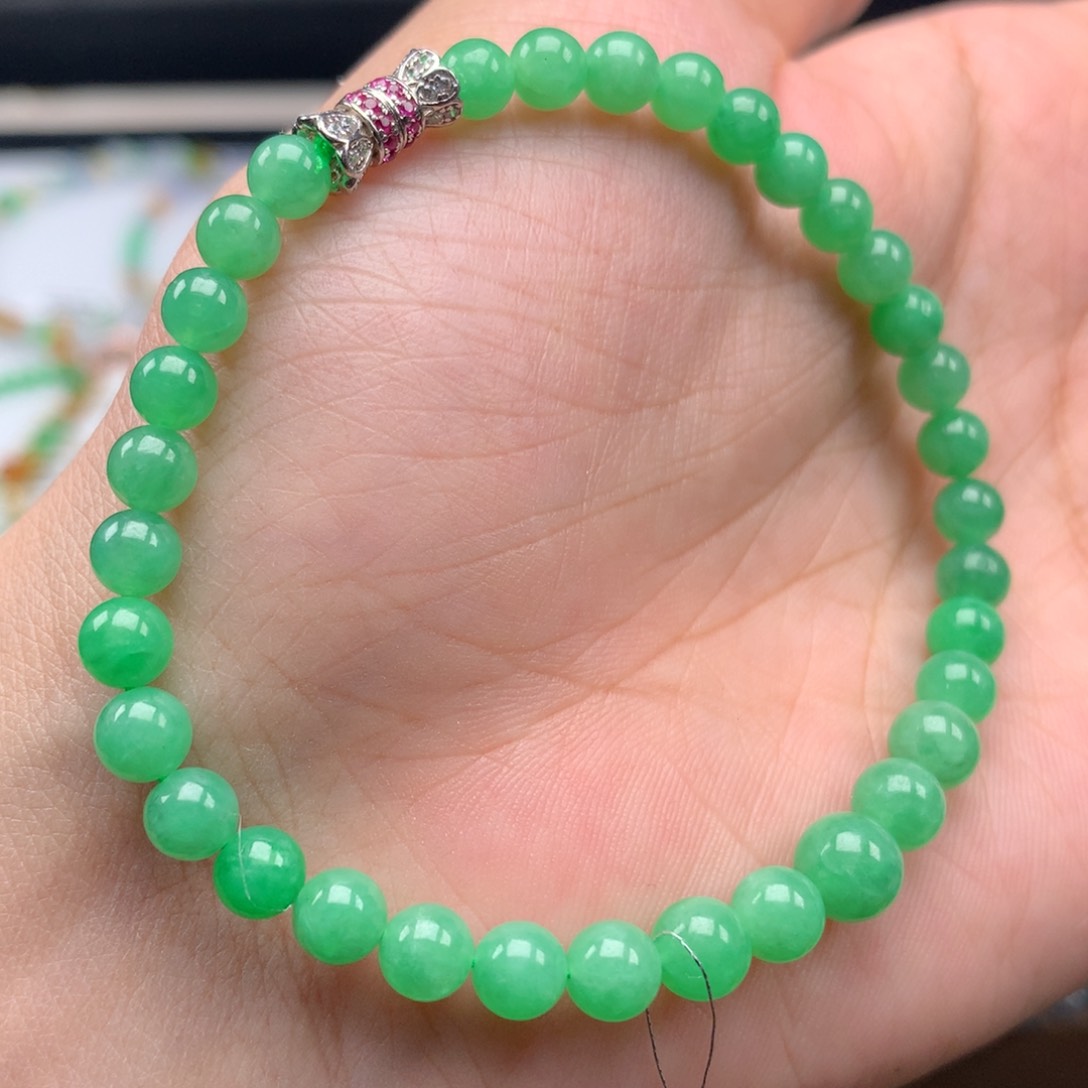 翡翠手链未镶嵌卡