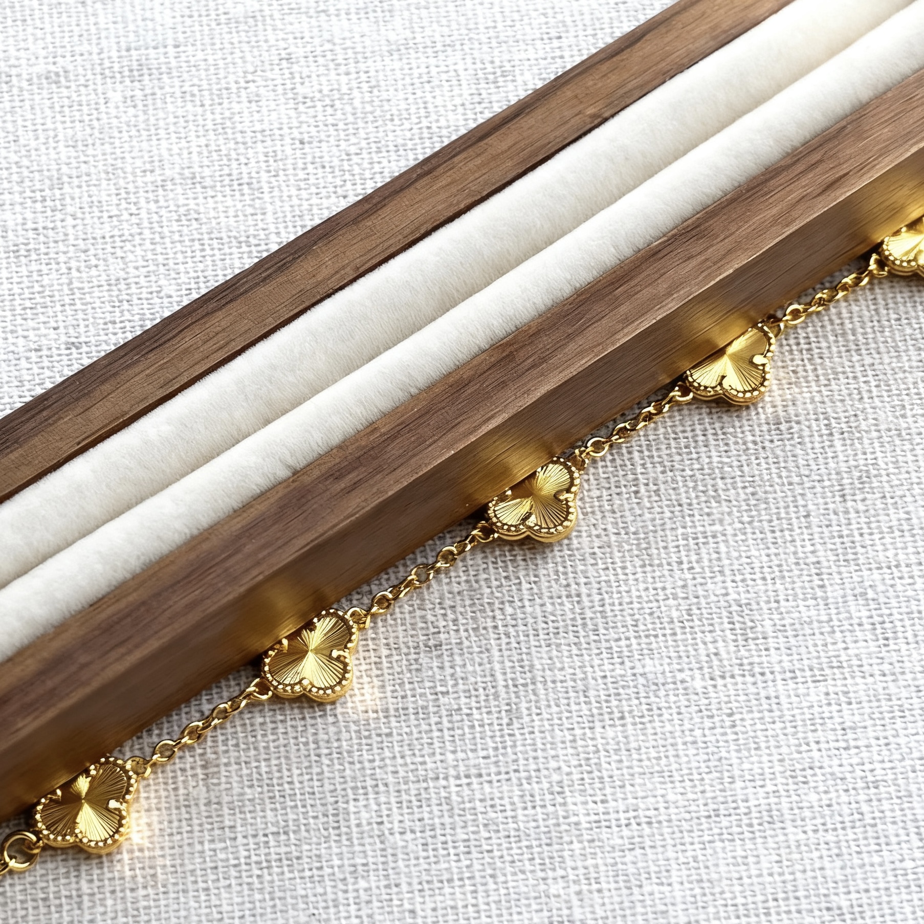 铜合金手链 手链金色首饰轻奢小众SS002黄色精致小花时尚百搭手链