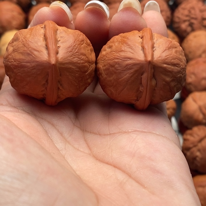 核桃精品文玩核桃手捻河豚