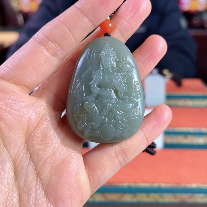 和田玉吊坠未镶嵌