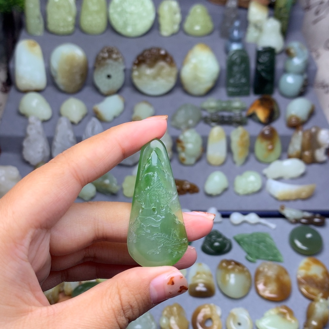 和田玉未镶嵌挂件