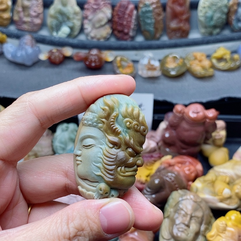 【闪购商品】定制石英质玉吊坠未镶嵌