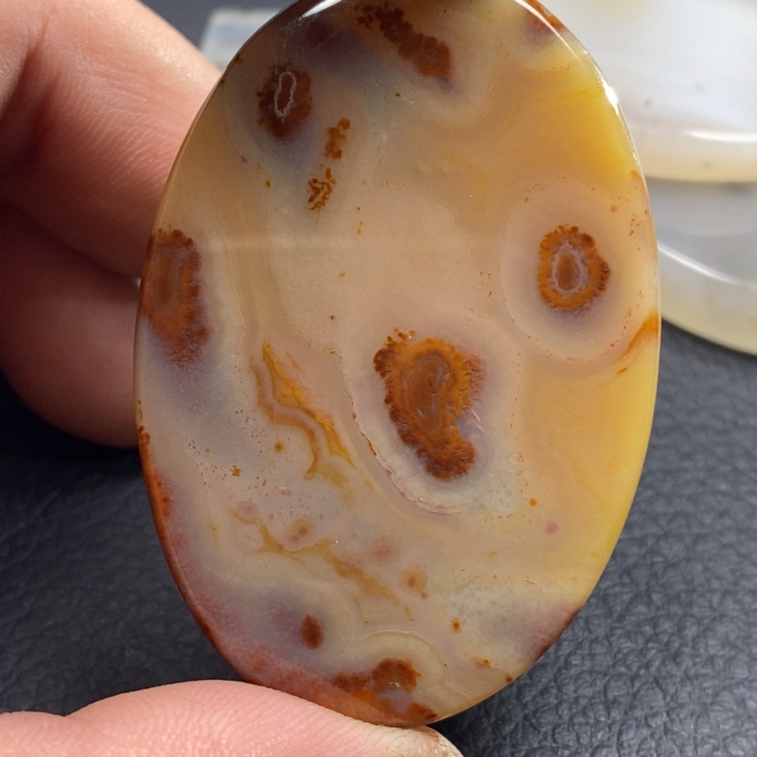 玛瑙/玉髓颈饰未镶嵌天*