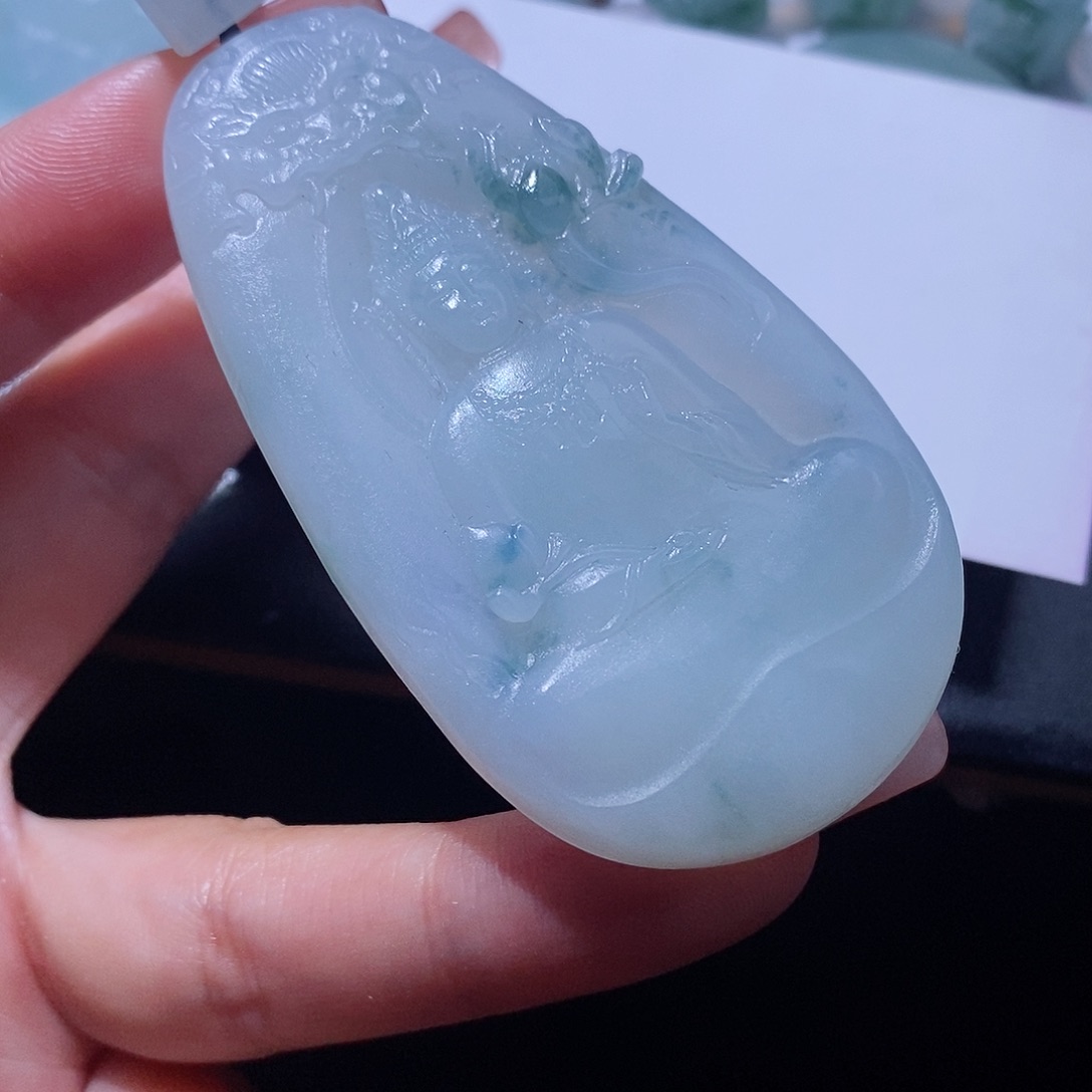 定制翡翠未镶嵌风**摇翡翠