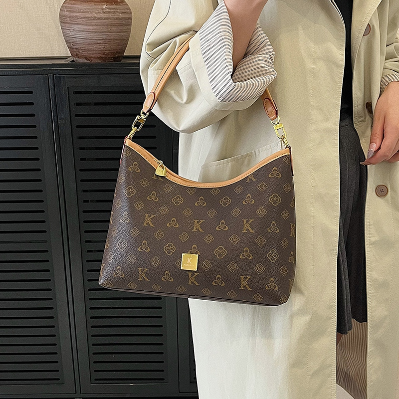 轻奢风女托特包单肩斜挎包女士印花轻奢ins风大容量通勤腋下包