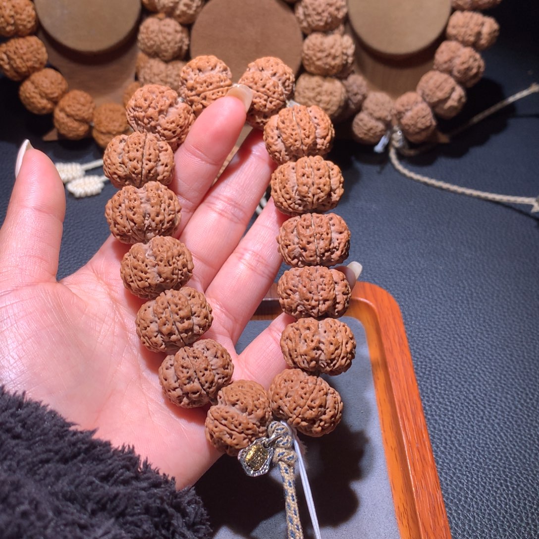 手串金刚菩提23尺寸飞碟定制