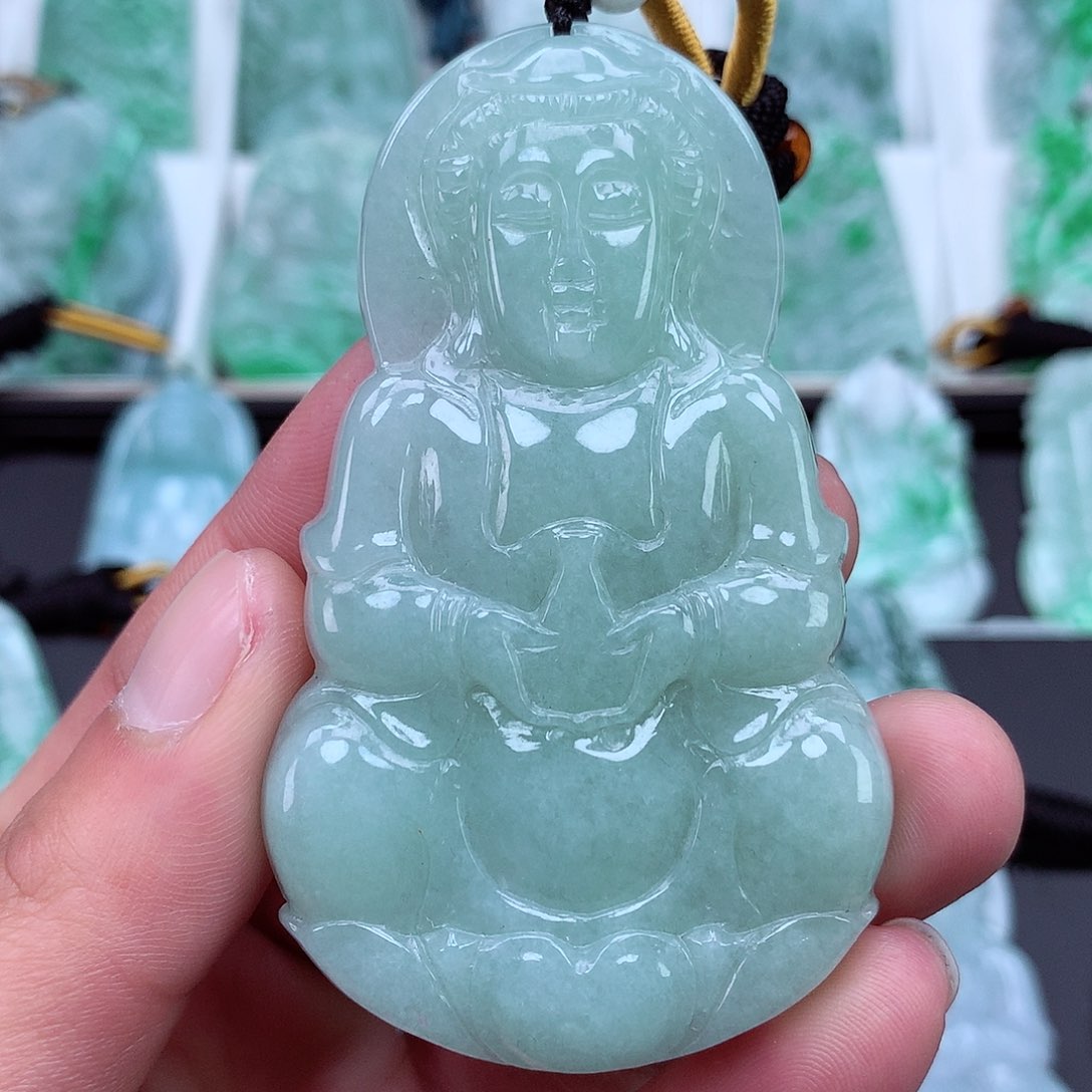 翡翠颈饰未镶嵌翡翠吊坠
