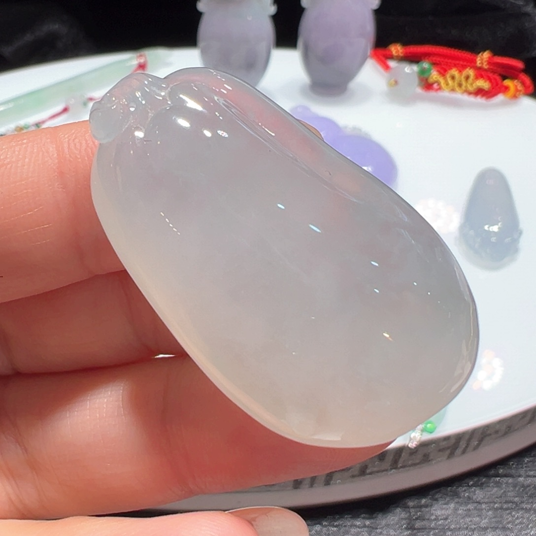 翡翠颈饰未镶嵌吊坠