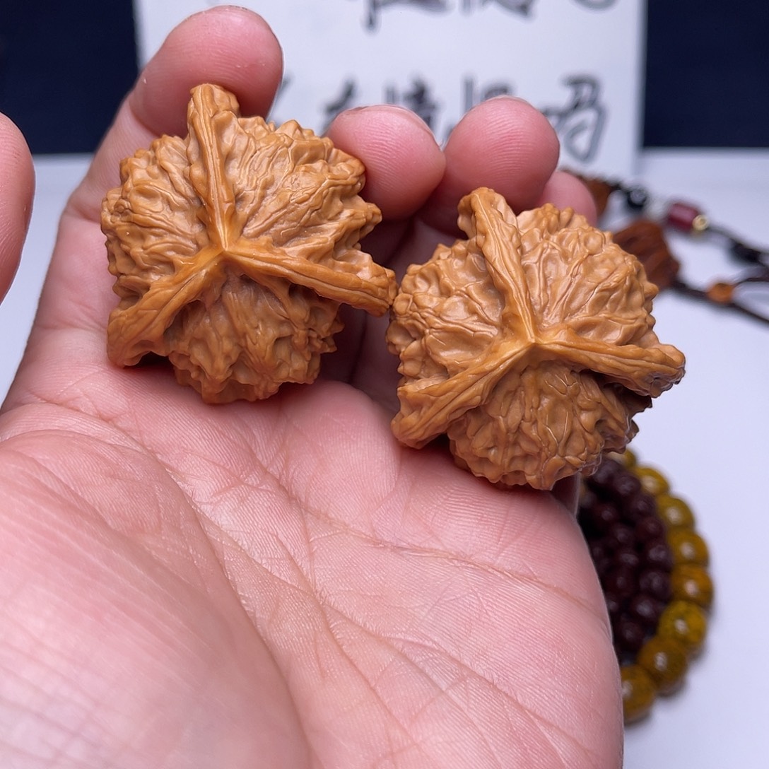 文玩核桃把件39盘山三棱0-1