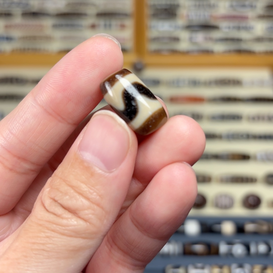 玛瑙/玉髓颈饰未镶嵌稳**当