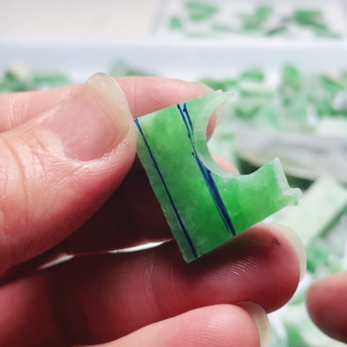 【闪购商品】翡翠颈饰未镶嵌A货