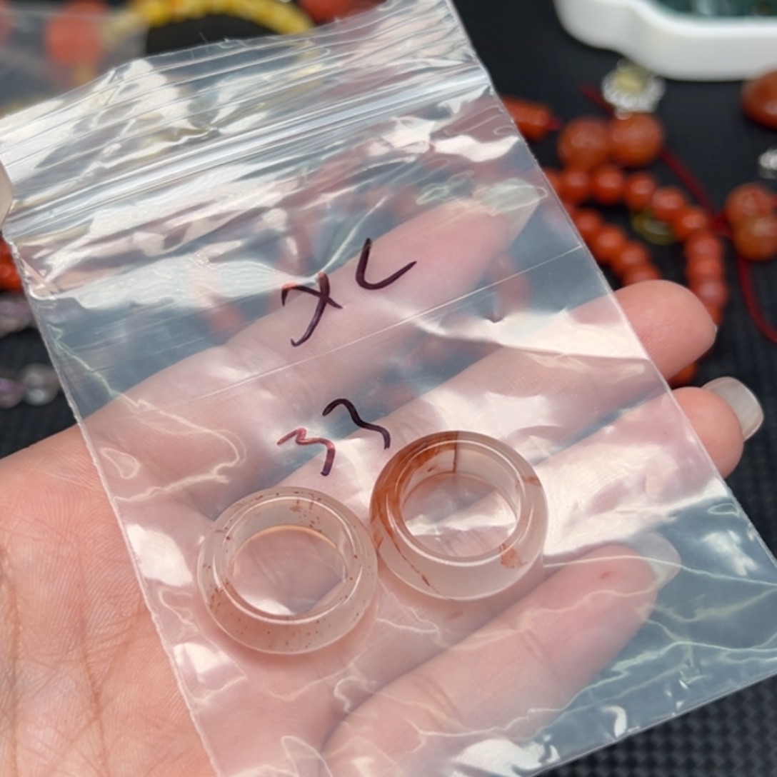 南红玛瑙未镶嵌颈饰