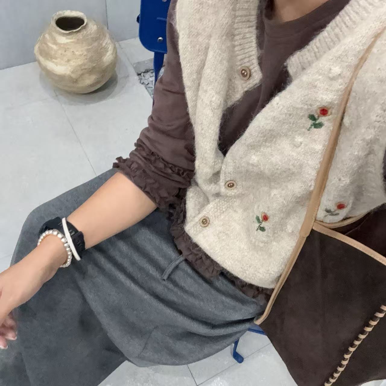 SISTERS【向日葵】米色针织开衫背心