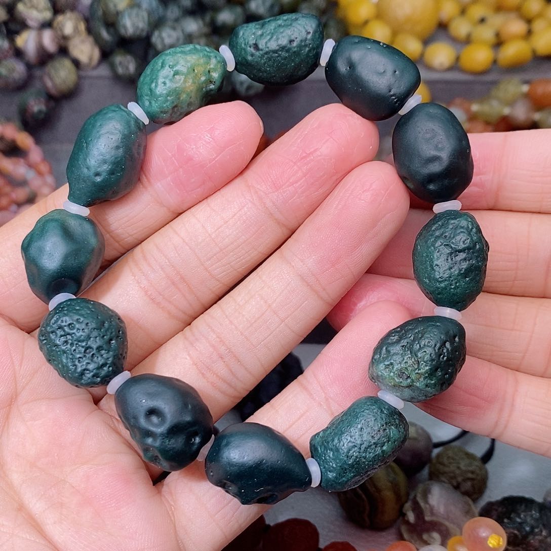 未镶嵌玛瑙/玉髓珠宝奇石