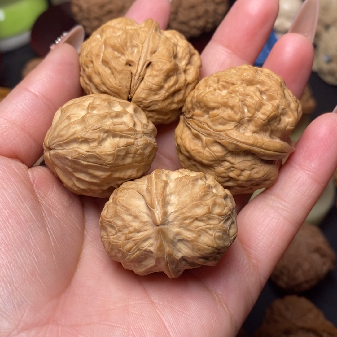 文玩核桃把件小*博鬼虎 贵妃枕