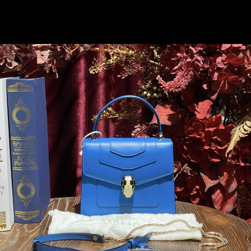 95新 BVLGARI/宝格丽 宝格丽蓝色蛇头包 23030254-01