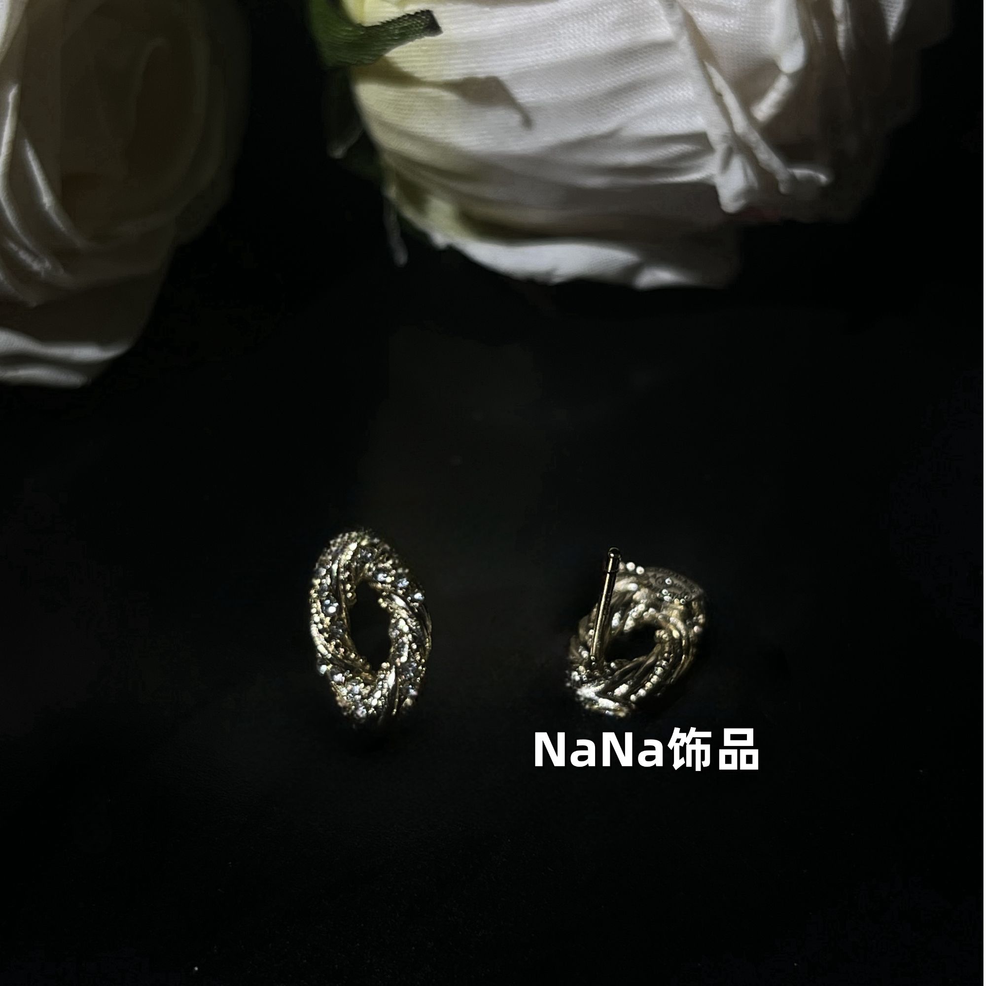 铜合金耳饰 经典麻花微锆石 A006