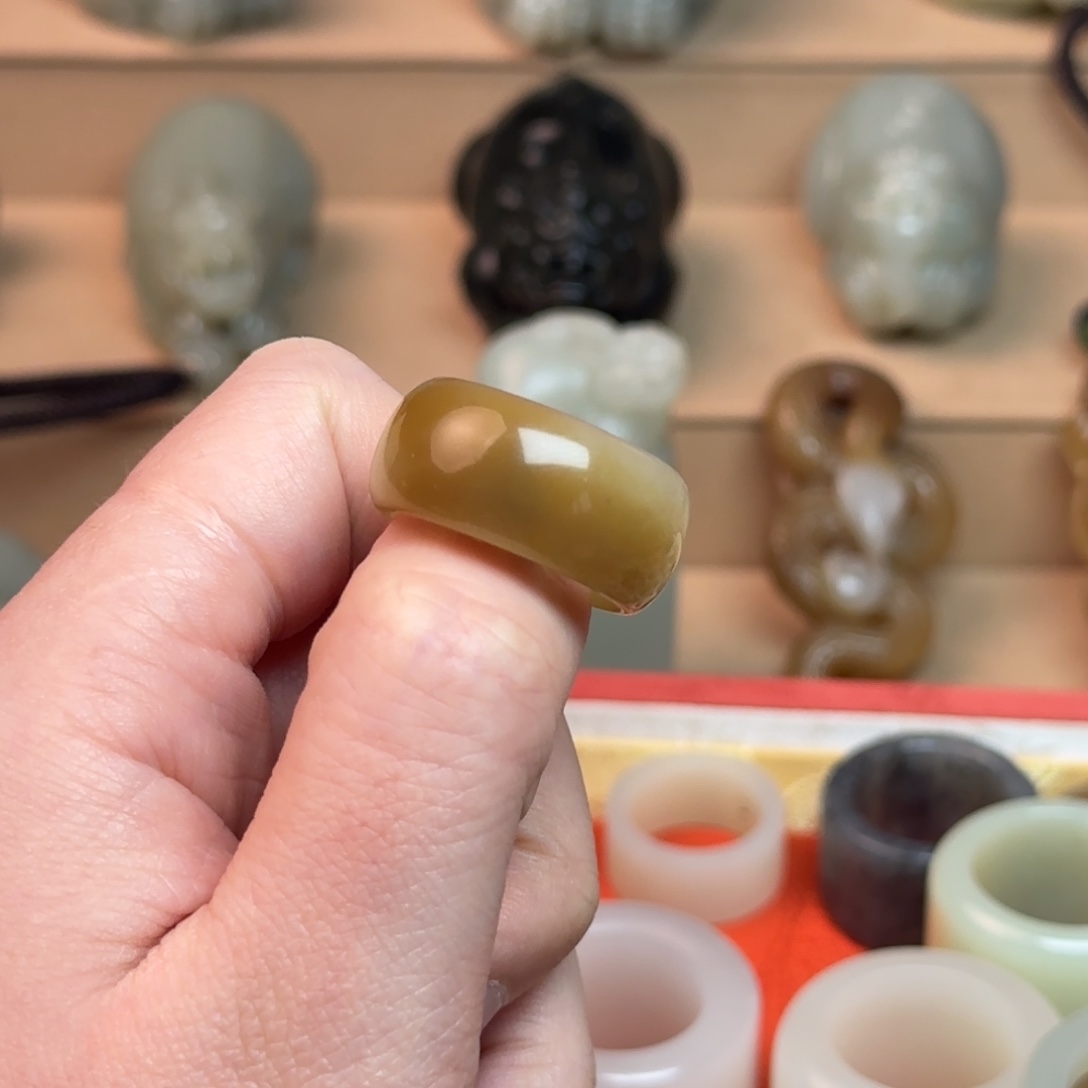 和田玉挂件未镶嵌清***﹌