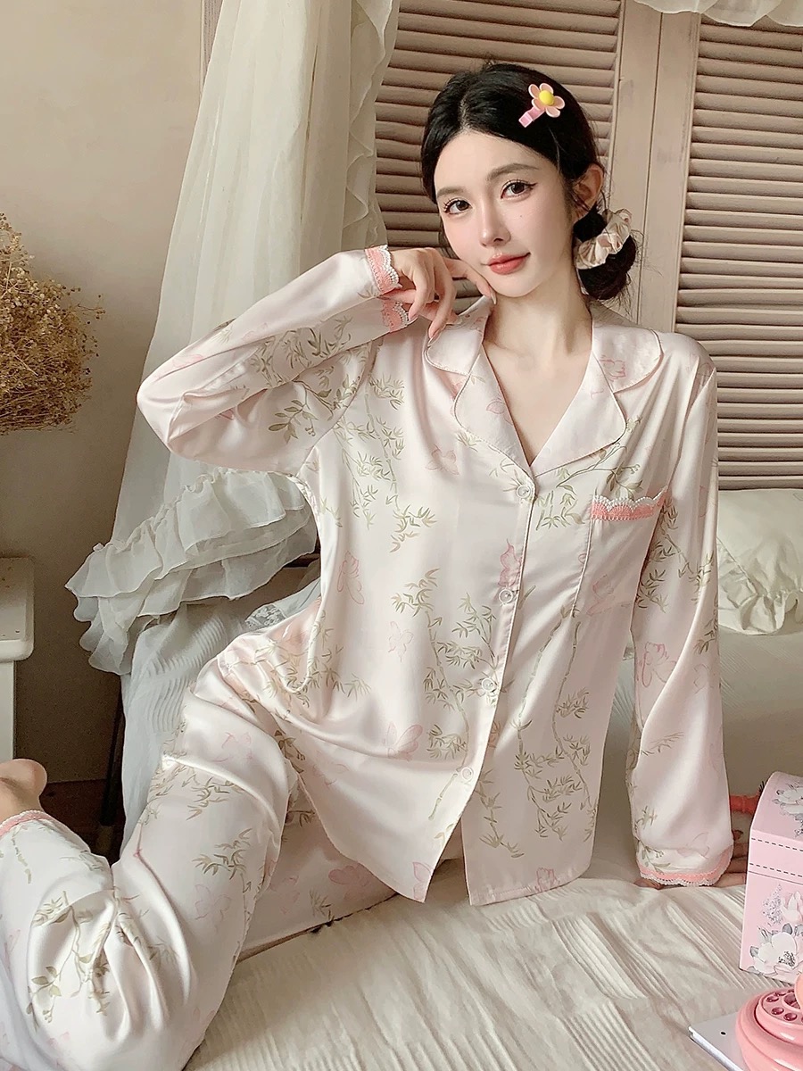 新款简约薄款睡衣韩版气质网红时尚宽松清凉女家居服