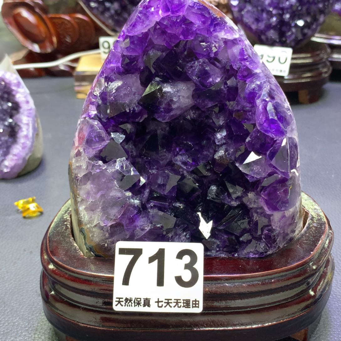 水晶摆件未镶嵌水晶