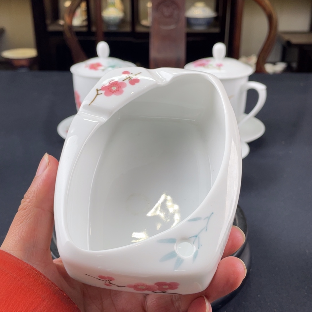 瓷片轻工业陶瓷研究所