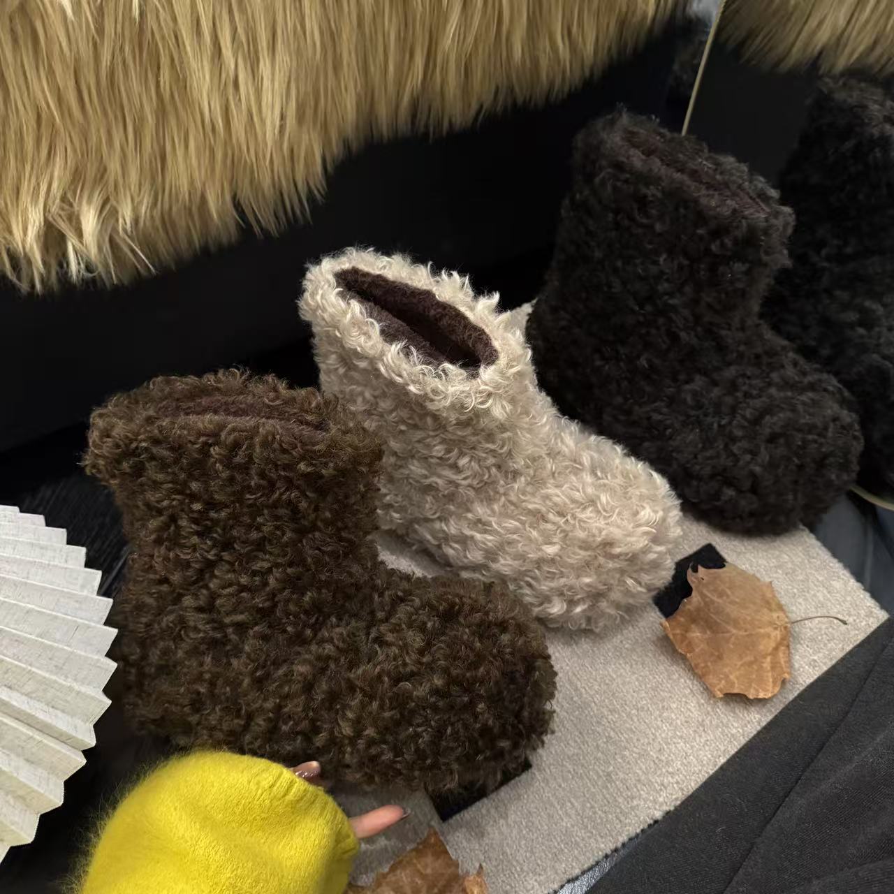 2025年冬季新款时尚百搭厚底内增高毛毛费尔岛搭配外穿女毛毛靴子