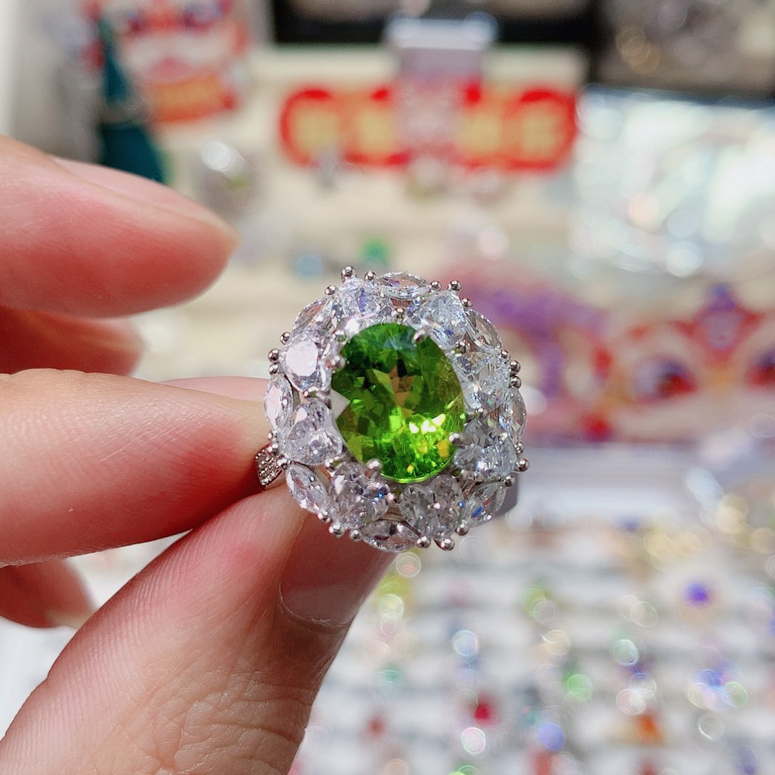 橄榄石戒指银S925镶嵌