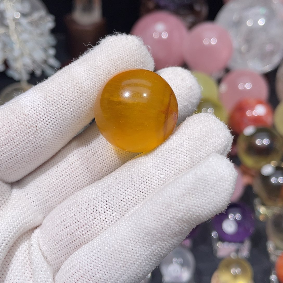 张***.水晶珠宝半成品未镶嵌2.64