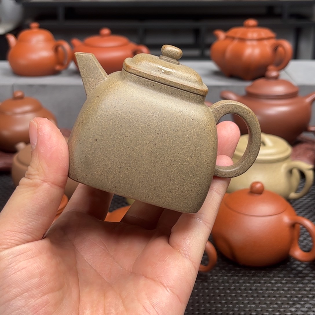 紫砂茶壶澄****y紫砂艺术松华青段