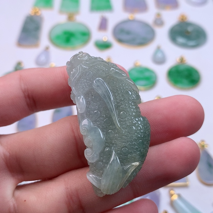 翡翠颈饰未镶嵌天然翡翠A货