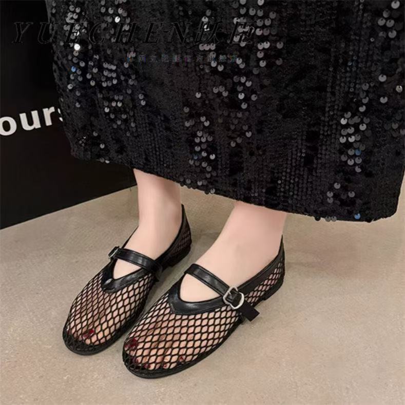 仓美美女装-亮面渔网鞋设计款休闲鞋