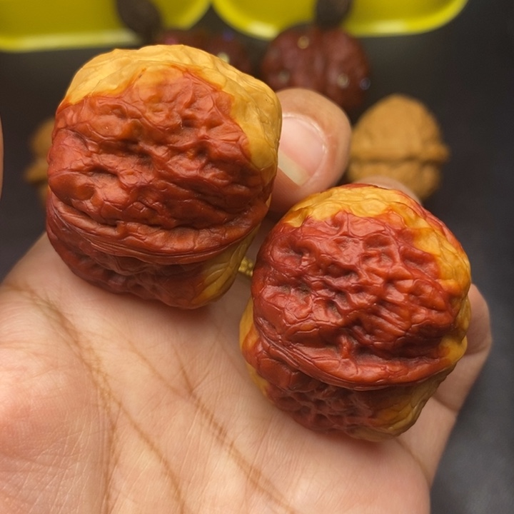 文玩核桃吊坠39尺方尊金蟾