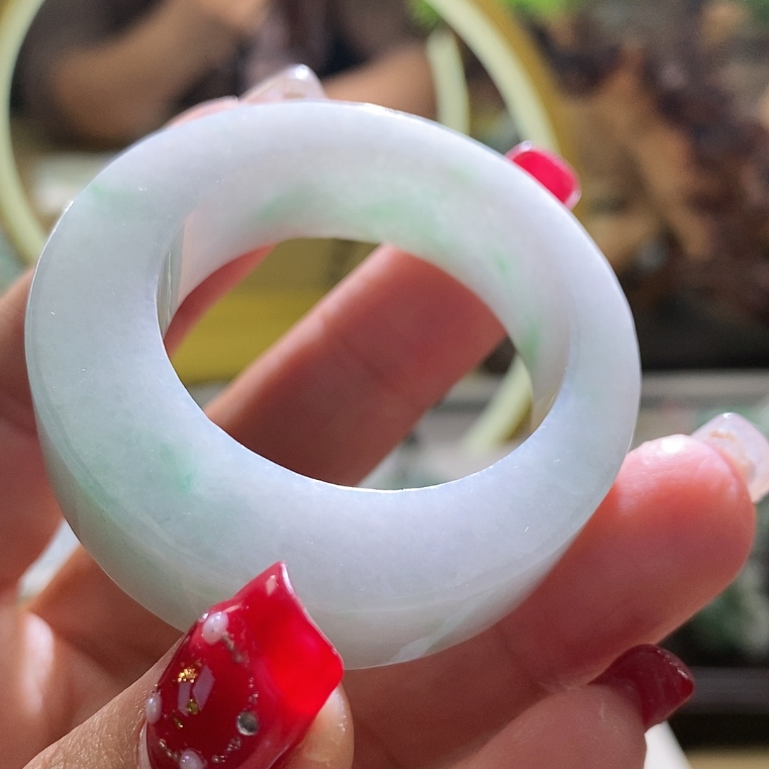 【闪购商品】翡翠颈饰未镶嵌甜甜酱