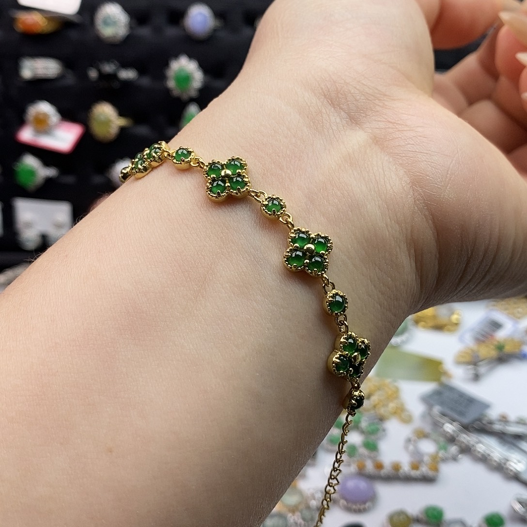 翡翠未镶嵌戒指翡翠