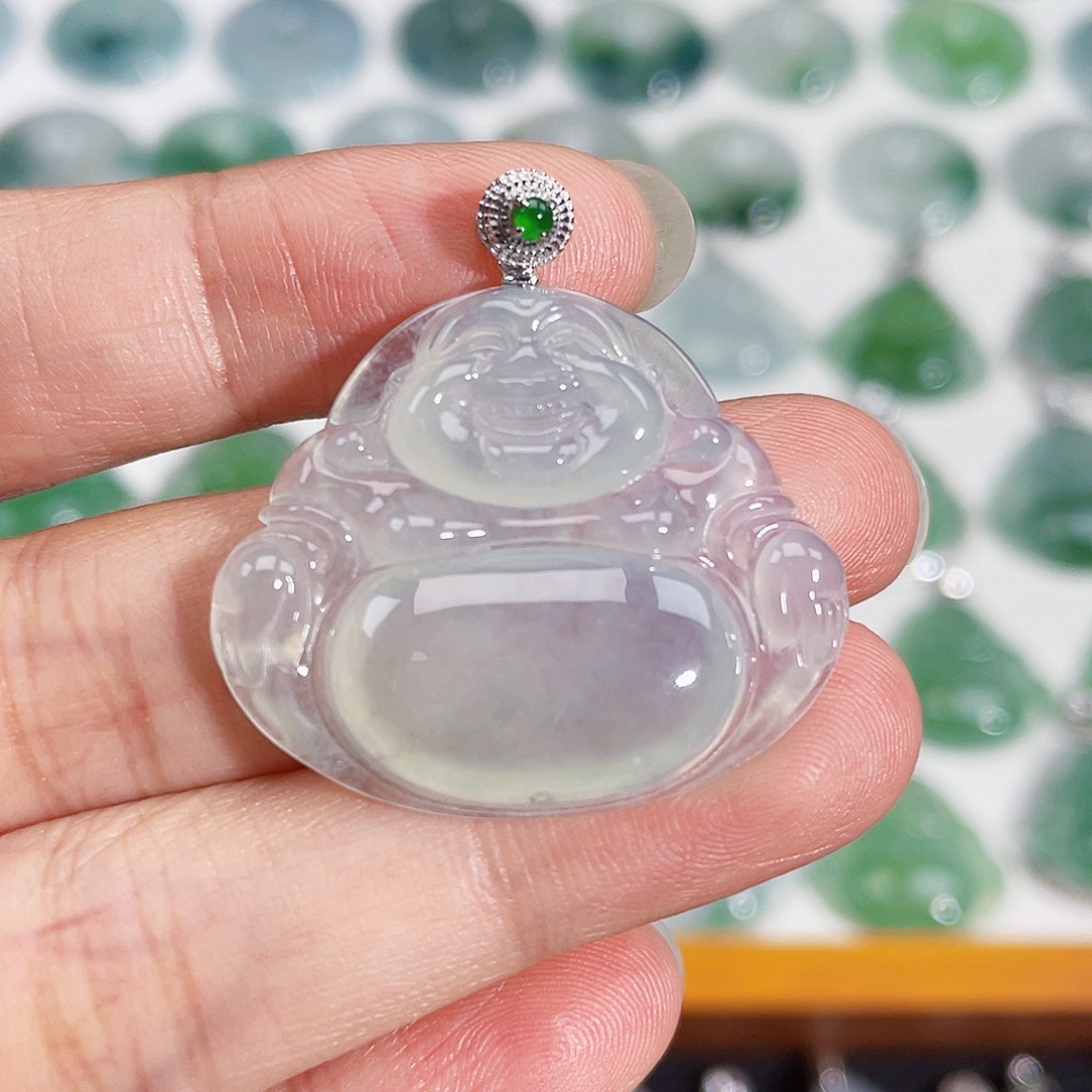 颈饰18K金镶嵌翡翠吊坠