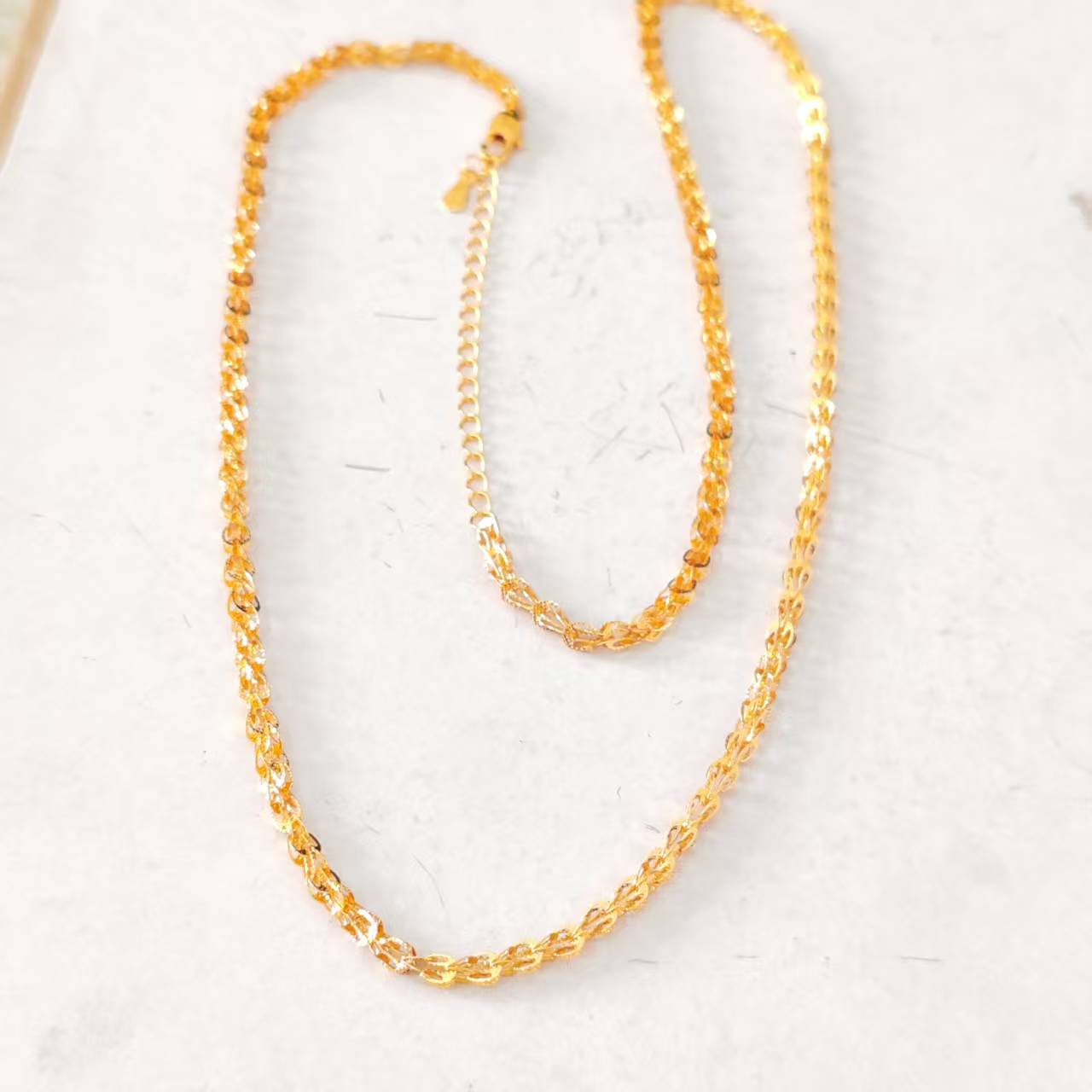 非金属珐琅吊坠 轻奢气质时尚百搭简约精致吊坠 ZWD2121239