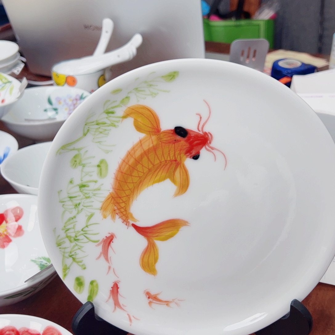 景德镇陶瓷手工手绘制作